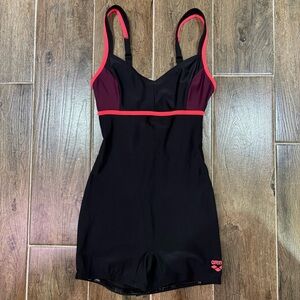 Arena Square-Leg Swimsuit - Size 32 - Black & Coral
